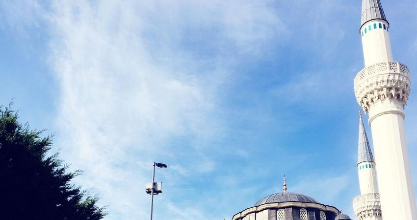 Maltepe Belediyesi’nce Mevlid Kandili öncesinde ilçedeki ibadethanelerin temizliği tamamlandı.