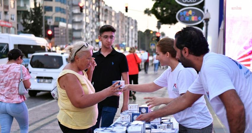 Mersin Büyükşehir Belediyesi ekipleri, Mevlit Kandili dolayısıyla kentin merkez ilçeleri