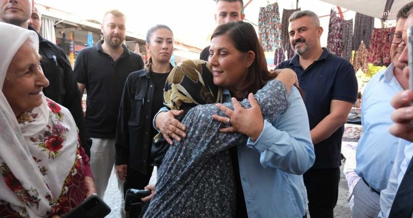 Aydın Büyükşehir Belediye Başkan Özlem Çerçioğlu, İncirliova Pazarı’nı ziyaret ederek