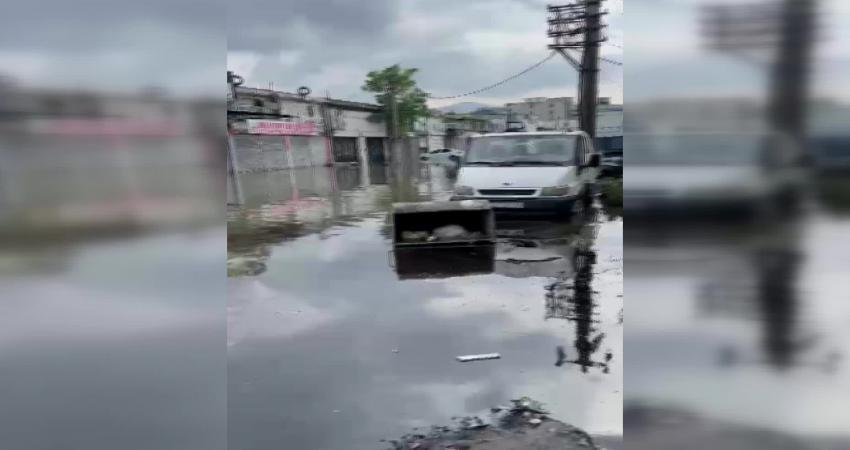 Samsun’da bugün etkili olan sağanak yağış nedeniyle çok sayıda ev