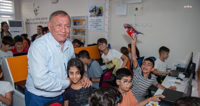 Seyhan Belediyesi, önceki yıllarda olduğu gibi bu yıl da öğrencilere