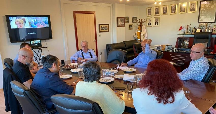 Sağlık meslek örgütleri, Ankara’da Türk Tabipleri Birliği (TTB) öncülüğünde kuduz