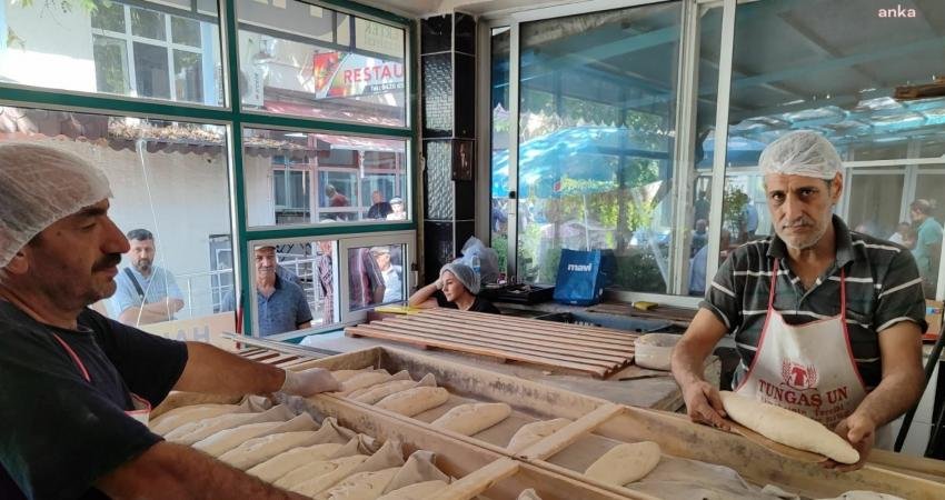 Tunceli'nin Pertek ilçesinde belediyeye ait halk ekmek fabrikasında üretilen 240