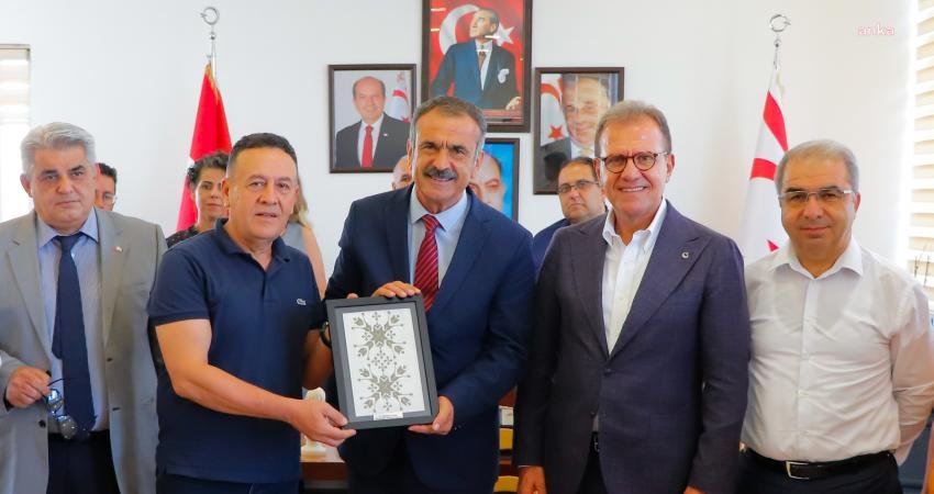 Mersin Büyükşehir Belediye Başkanı Vahap Seçer, Büyükşehir Belediyesi Meclis üyeleri