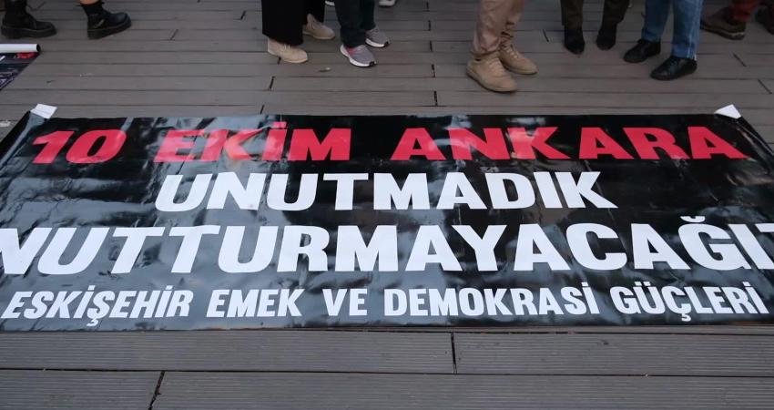 KESK, TMMOB ve Eskişehir Bilecik Tabip Odası’nın (EBTO) çağrısıyla Eskişehir