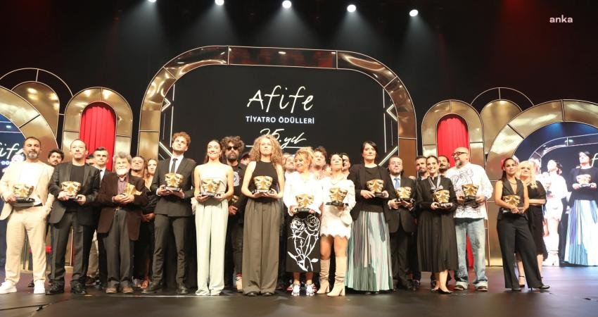 İstanbul Büyükşehir Belediyesi (İBB) Şehir Tiyatroları, 25. Yapı Kredi Afife