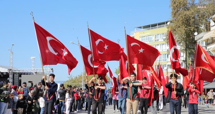 Gemlik, Cumhuriyet'in 100’üncü yılını coşkuyla kutlamaya hazır. 28 Ekim saat