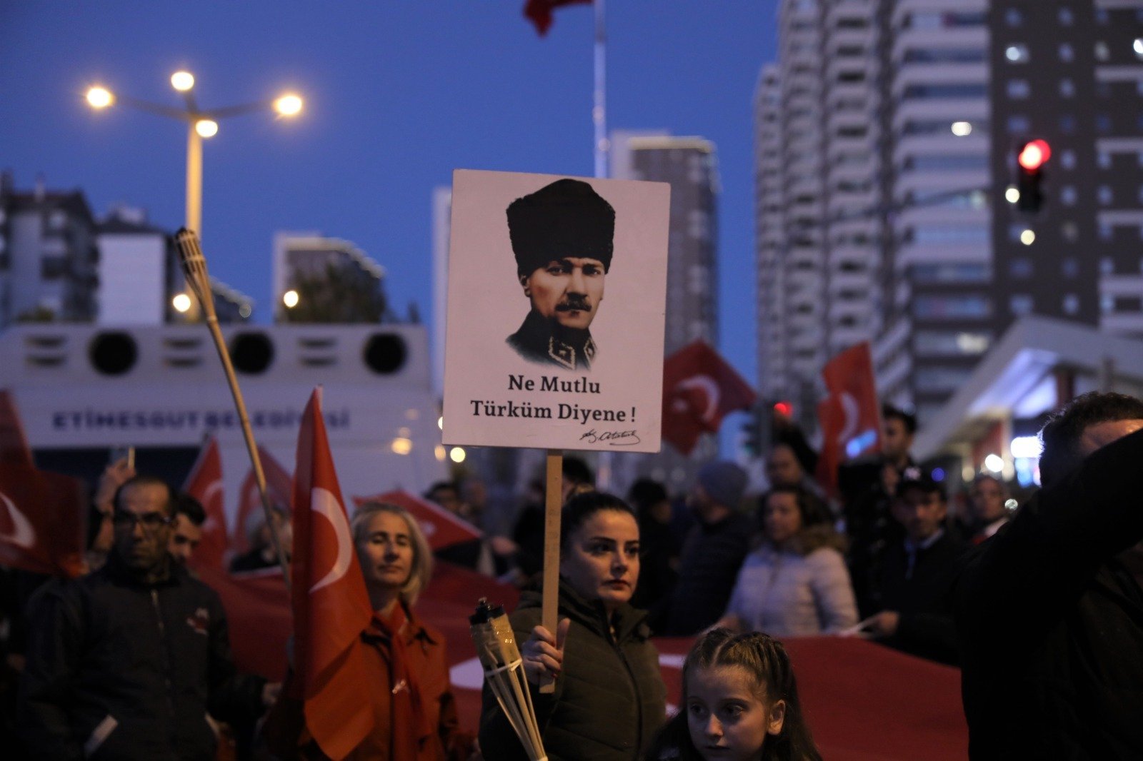 Etimesgut Belediyesi, çocuk şenliği, 100. Yıl sergisi ve konferansı, kortej-fener