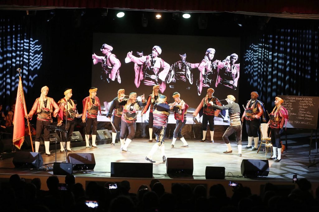 ankaranin-baskent-olusunun-100-yili-yenimahallede-kutlandi