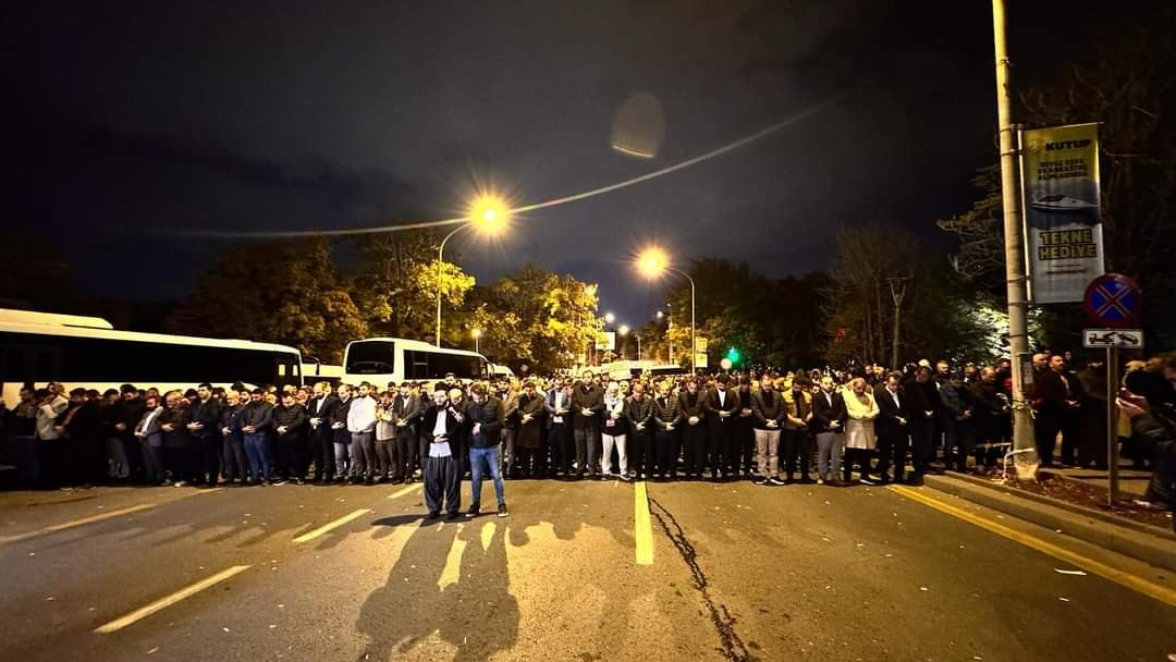 Sincan Belediye Başkanı Murat Ercan, İsrail'in Gazze'de hastaneyi bombalayarak yüzlerce