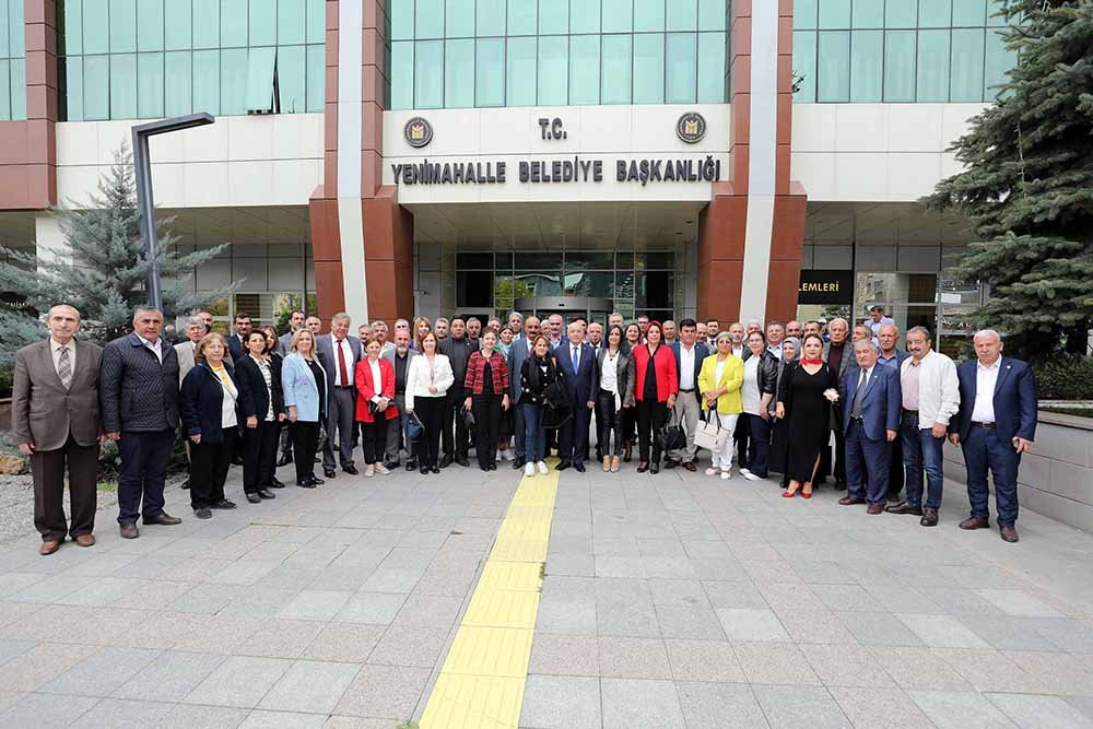 Yenimahalle Belediye Başkanı Fethi Yaşar,“19 Ekim Muhtarlar Günü” dolayısıyla Yenimahalle