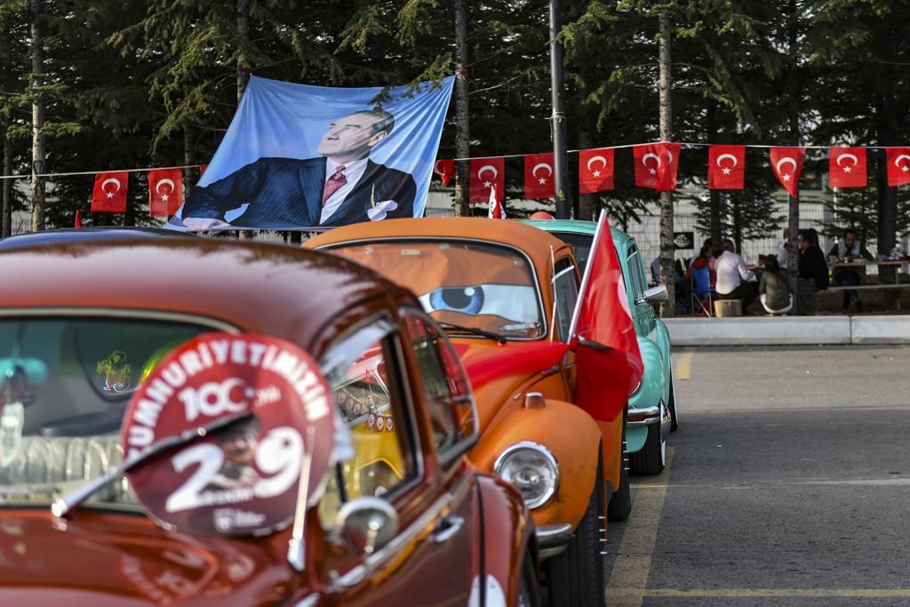 cumhuriyetin-100-yilinda-baskentliler-tek-yurek-oldu