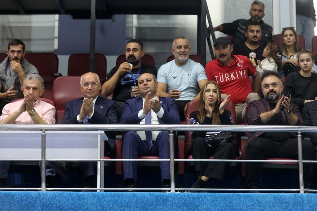 cumhuriyetin-100-yasina-ozel-turnuva