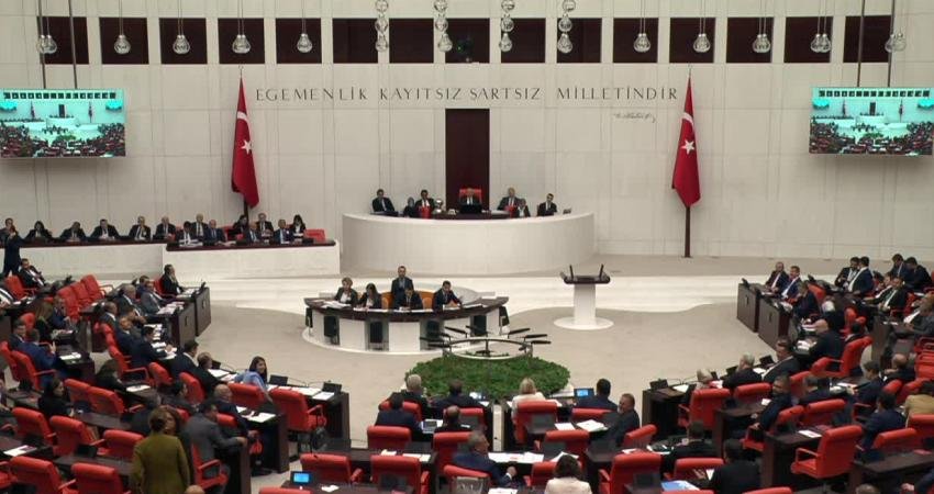 CHP Adıyaman Milletvekili Abdurrahman Tutdere, İstanbul Anadolu Adliyesi’ndeki rüşvet iddialarına