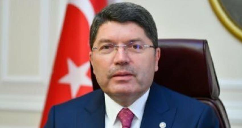 Adalet Bakanı Yılmaz Tunç, “İçişleri Bakanlığı Emniyet Genel Müdürlüğü önünde