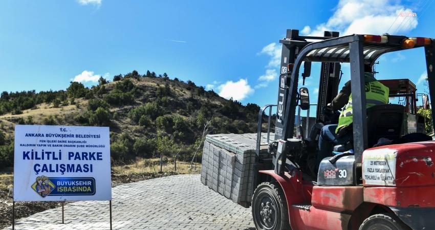 Ankara Büyükşehir Belediyesi, Başkent genelinde başlattığı kaldırım ve kilitli parke