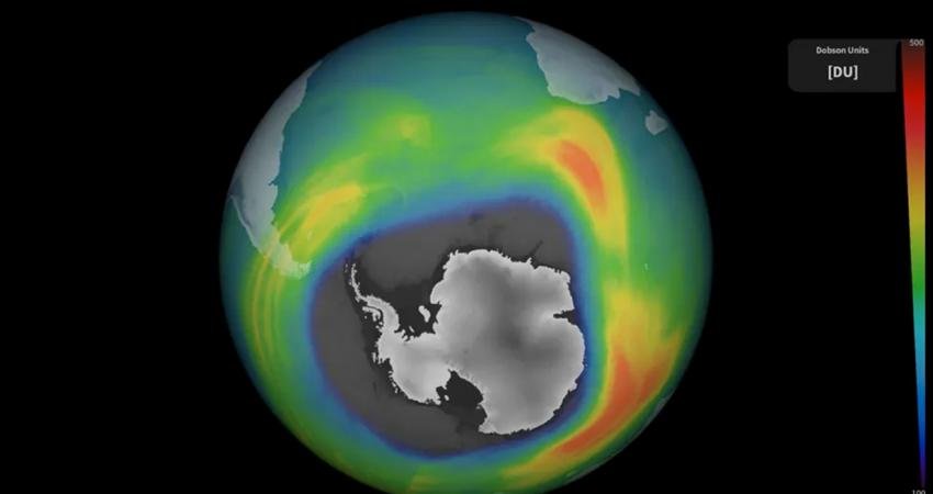 Antarktika üzerindeki ozon deliği şu anda Brezilya'nın üç katı büyüklüğünde