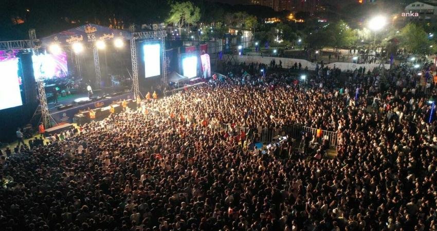 Aydın Büyükşehir Belediyesi'nin Cumhuriyetin 100. yılı etkinlikleri kapsamında düzenlediği 'Aydınfest',