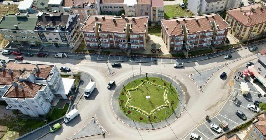 Bandırma Belediyesi, bir yandan kentteki kişi başına düşen yeşil alan miktarını arttırırken