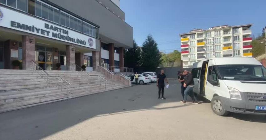 Bartın merkezli 3 ilde, yasa dışı bahis oynatanlara yönelik düzenlenen