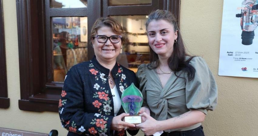 Odunpazarı Belediyesi, Şehrin Ateşi Seramik Galerisi, serüvenine Ferda Tazeoğlu Filiz’in