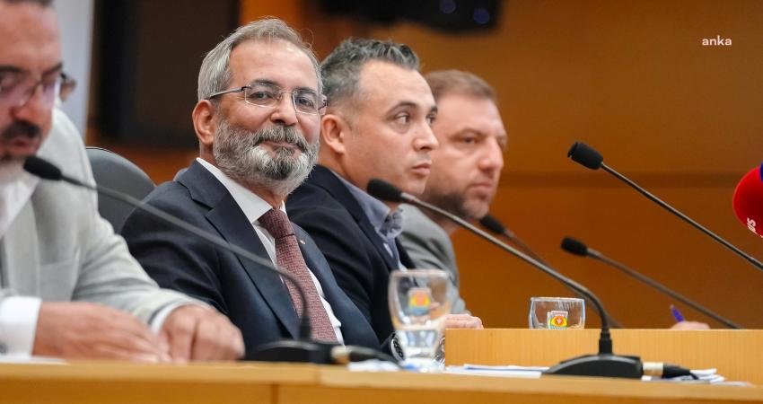 Tarsus Belediye Başkanı Haluk Bozdoğan, “Bugün, 'nerede kalmıştık' diyerek, 'belediyecilik