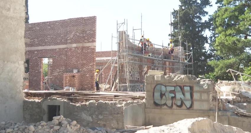 Bayraklı’da her yıl binlerce kişiyi sporla buluşturan Bayraklı Belediyesi, bu