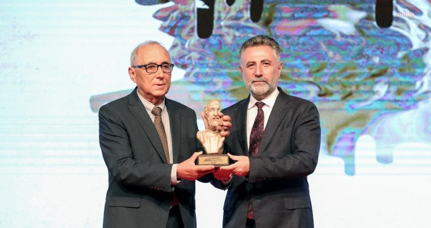 Bayraklı Belediyesi'nin bu yıl 2’nci kez düzenlediği Bayraklı Uluslararası Homeros