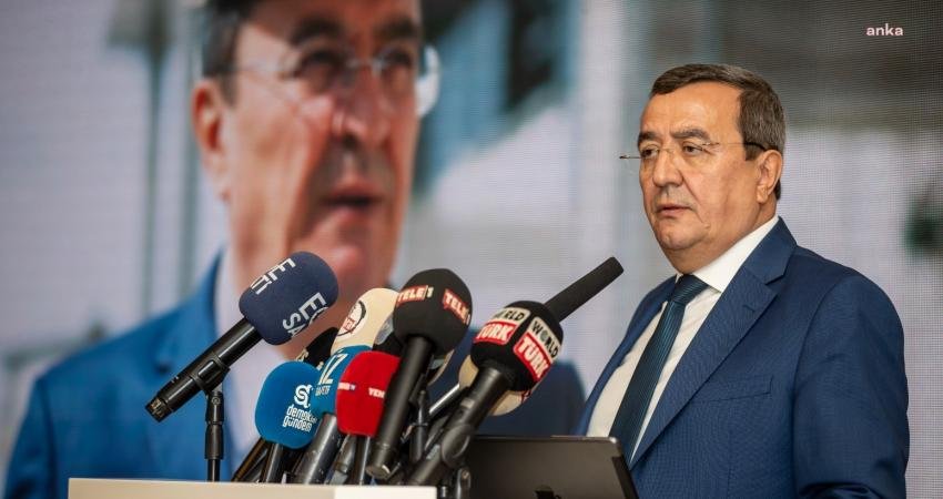 Dört buçuk yıllık hizmet dönemini değerlendiren Konak Belediye Başkanı Abdül