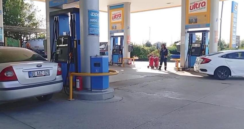 Benzine dün gece gelen 1 lira 48 kuruşluk zamma Osmaniye'nin