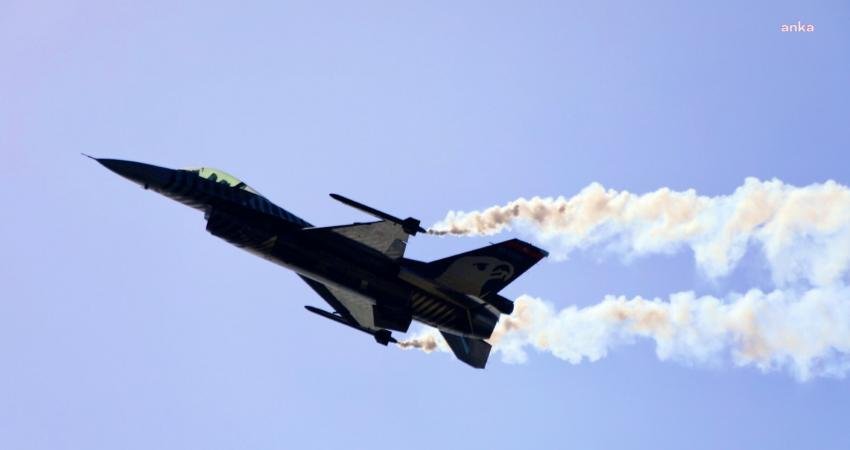 Bodrum Belediyesi'nin Cumhuriyet'in 100. yılı kutlama etkinlikleri kapsamında Kumbahçe Meydanı'nda 100