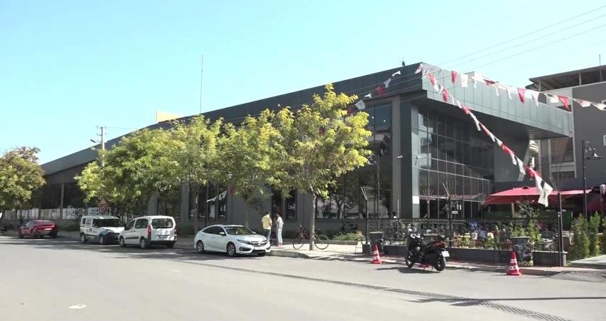 Bornova Belediyesi’nin 2022 yılının Ağustos ayında hizmete açtığı Çamdibi Yarı