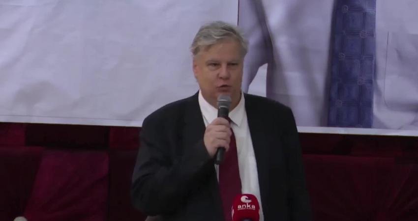 CHP Genel Başkan aday adayı Örsan K. Öymen, partinin Diyarbakır