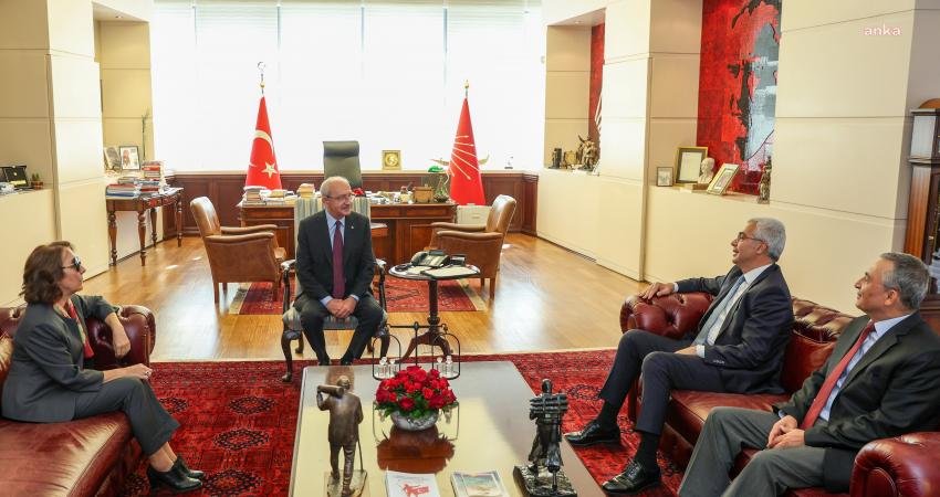 CHP Genel Başkanı Kemal Kılıçdaroğlu, Türk Demokrasi Vakfı (TDV) Başkanı