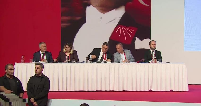 İstanbul Büyükşehir Belediye (İBB) Başkanı Ekrem İmamoğlu, CHP 38. Olağan