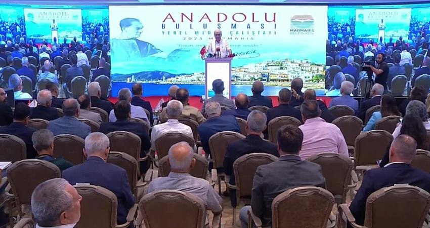 Antakya Gazeteciler Cemiyeti Başkanı Ahmet Abdullahoğlu, CHP’nin Marmaris’te düzenlediği Yerel