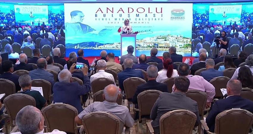 Basın Konseyi Başkanı Pınar Türenç, CHP’nin Marmaris’te düzenlediği Yerel Medya