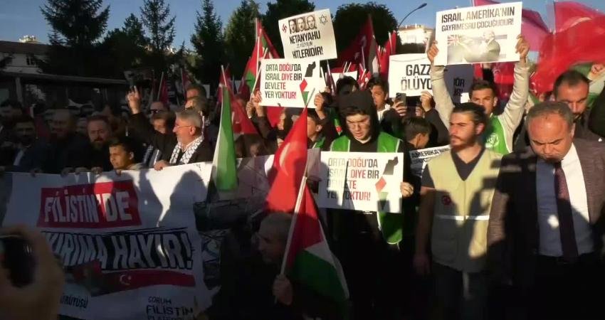 Çorum Filistin Platformu, sivil toplum kuruluşları ve vatandaşlar İsrail'in Gazze'ye