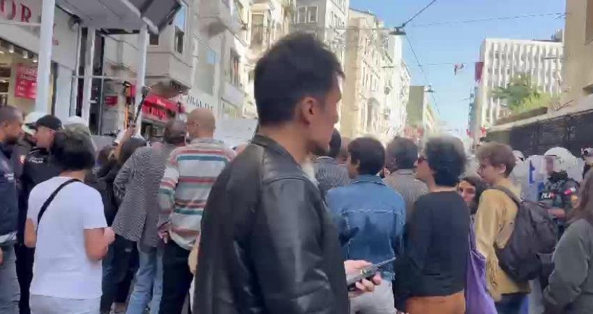 Gözaltında kaybedilen yakınlarının akıbetini sormak ve faillerin yargılanması talebiyle Galatasaray