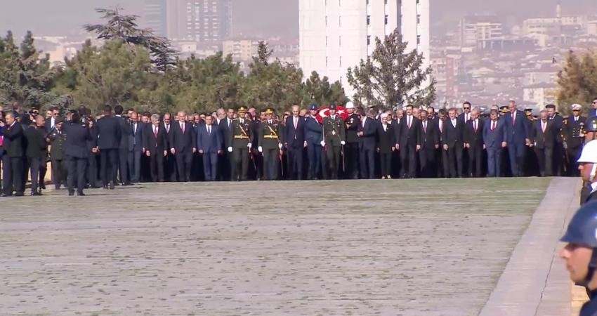 Cumhurbaşkanı Recep Tayyip Erdoğan, muhalefet liderleri ve devlet erkanı Cumhuriyet’in