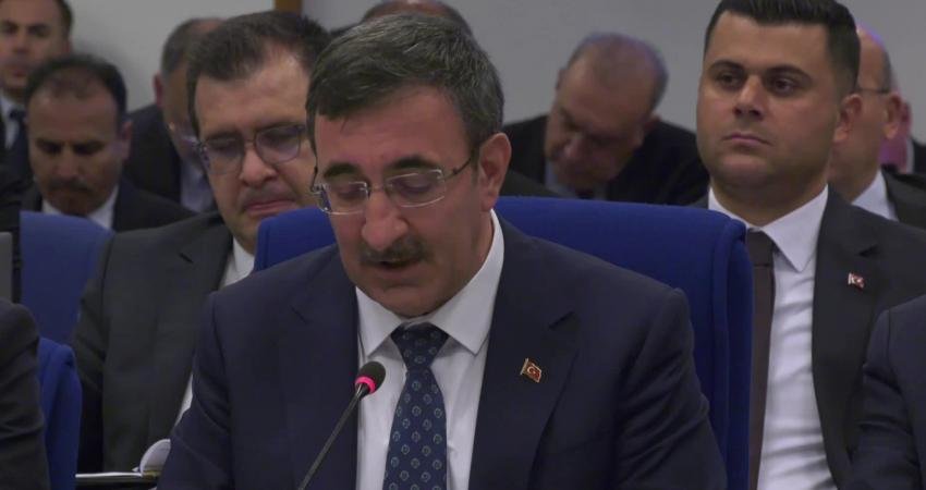 Cumhurbaşkanı Yardımcısı Cevdet Yılmaz, Cumhurbaşkanlığı’na alınacak araçlarla ilgili soru üzerine,