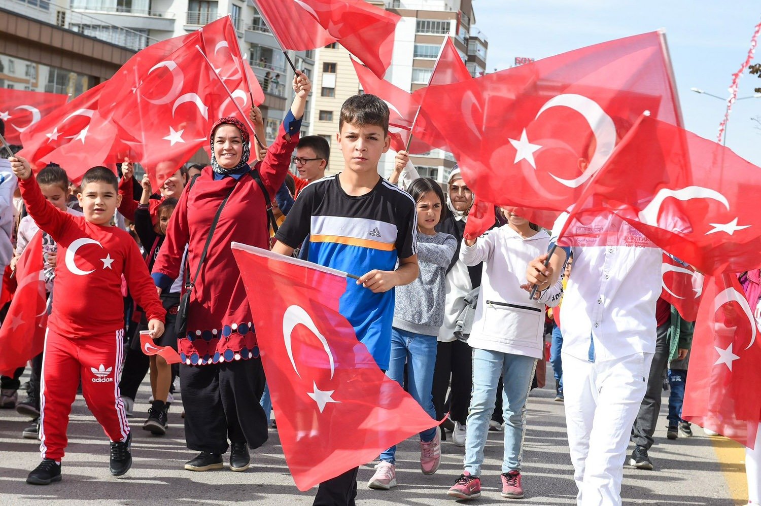 Altındağ’da Cumhuriyet’in 100’üncü yılı coşkusu yaşandı. 29 Ekim Cumhuriyet Bayramı