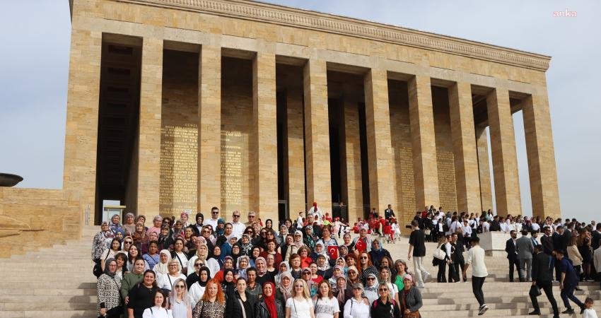 Eskişehir Büyükşehir Belediyesi, Eskişehir’in ilçelerinde faaliyet gösteren 100 kadın çiftçiyi