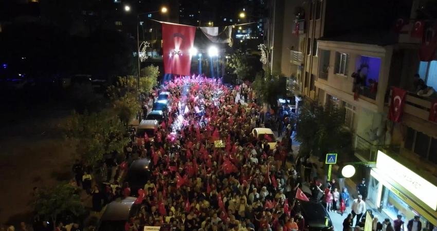 Edirne Belediyesi’nin 29 Ekim Cumhuriyet Bayramı nedeniyle düzenlediği Onur Akın