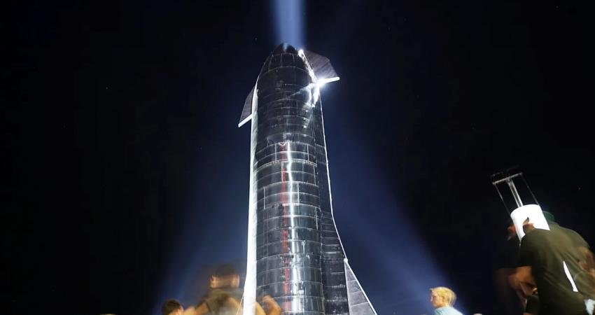 Elon Musk, dev roketi Starship hakkında yaptığı iddialı açıklamalara bir