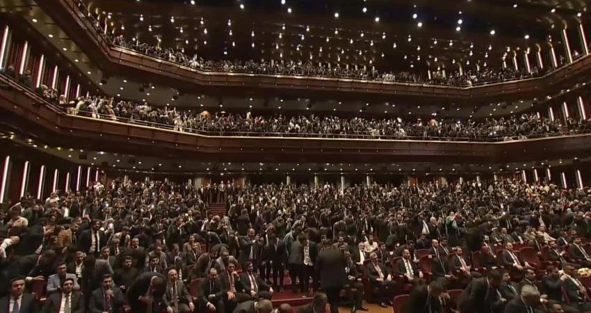 Cumhurbaşkanı Recep Tayyip Erdoğan, Cumhurbaşkanlığı'nda düzenlenen Türkiye Gençlik Vakfı (TÜGVA)