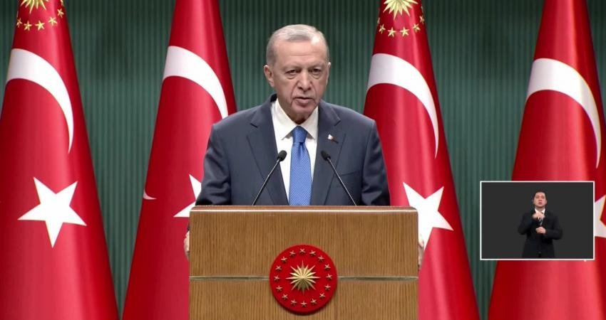 Cumhurbaşkanı Recep Tayyip Erdoğan, kabine toplantısı ardından yaptığı açıklamada, “Emeklilerimize