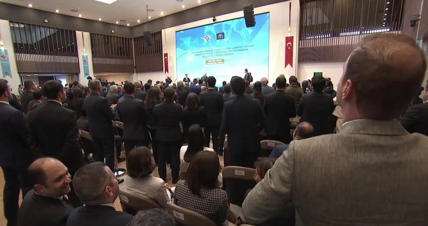 Cumhurbaşkanı Recep Tayyip Erdoğan, "Vatandaşlarımızın özgürlük alanlarını genişletme idealimizi tepesinde