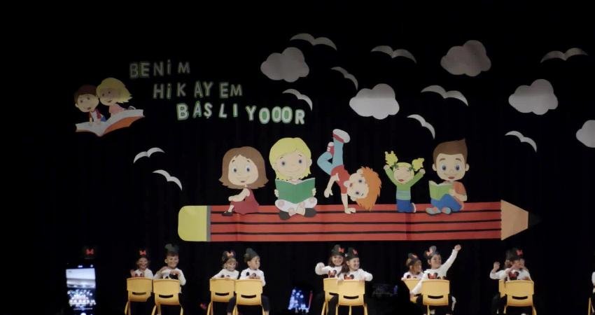 Belediye kreşlerinin 2023-2024 eğitim öğretim yılı açılış programında konuşan Esenyurt