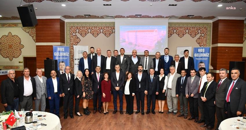 Muhtarlar Günü programında konuşan Esenyurt Belediye Başkanı Kemal Deniz Bozkurt,